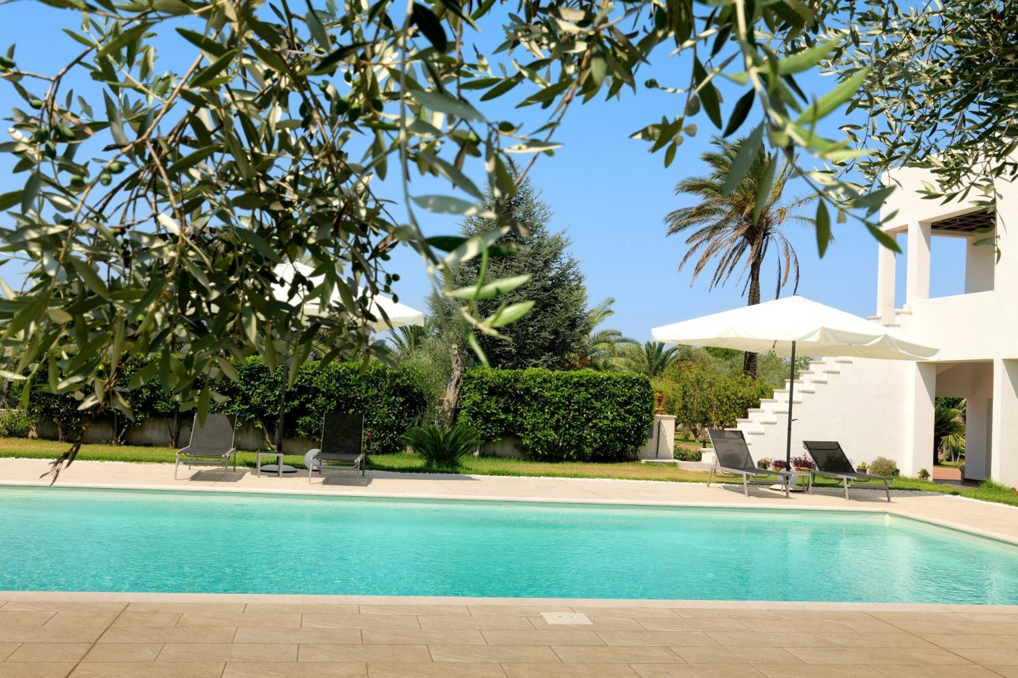 Tenuta Ricco With Pool And Garden Cursi Exteriör bild